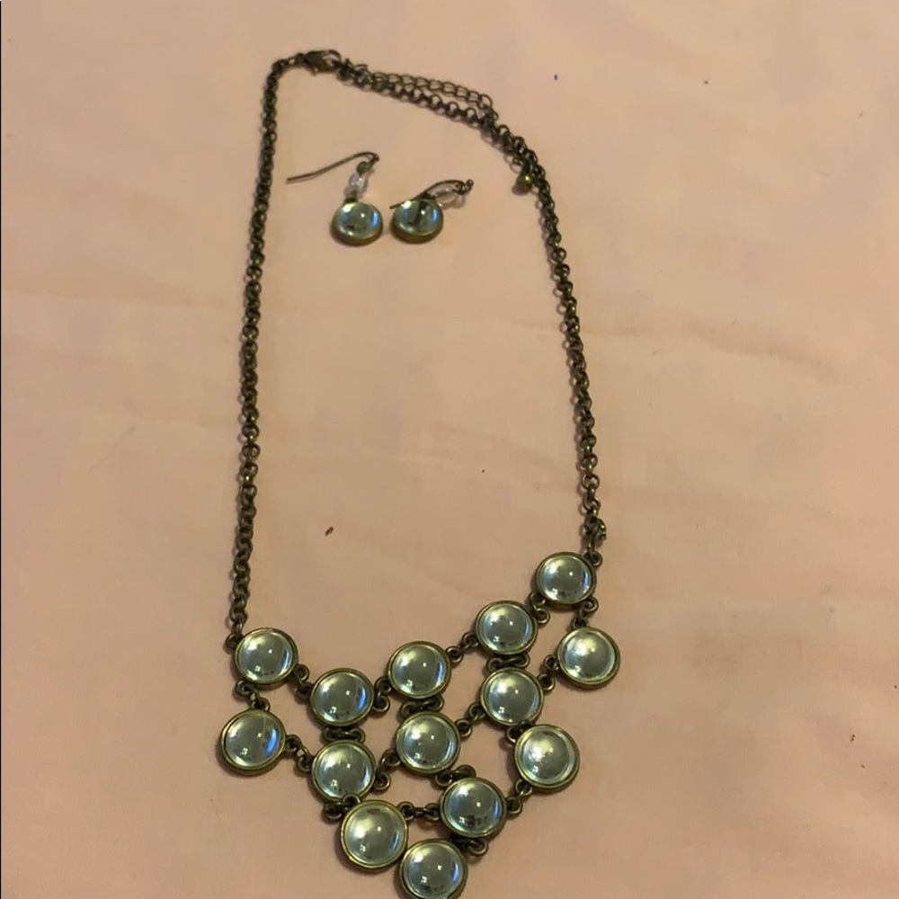 Avon necklace and earring set.